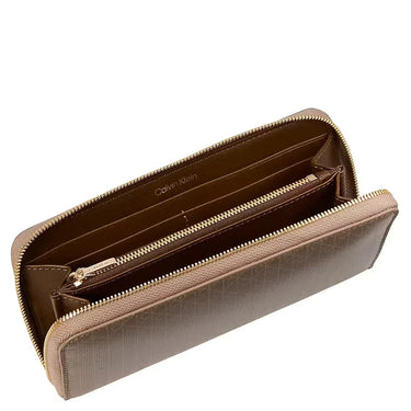 Calvin Klein Emblem AOP Long Zip - Geldbörse 4cc 19 cm (desert taupe aop) - Ansicht 2